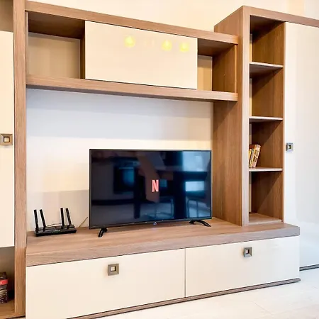 Aly Airport - Private Parking *