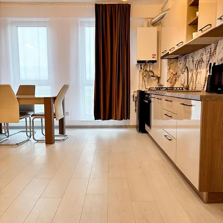Apartment Aly Airport - Private Parking, Modern Cluj-Napoca