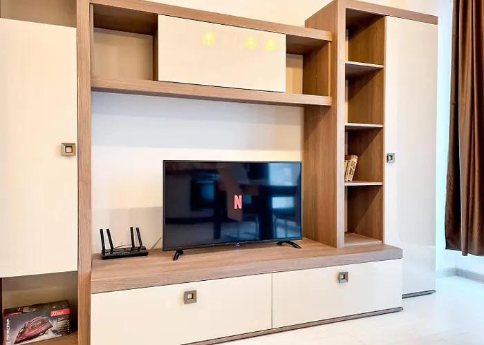 Aly Airport - Private Parking *