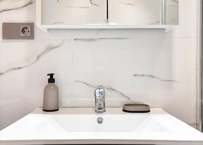 Apartment Aly Airport - Private Parking Cluj-Napoca